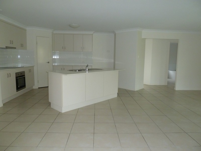 15 Kingslea Court, Ooralea QLD 4740