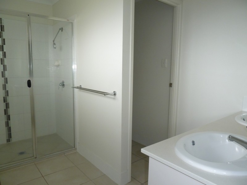 15 Kingslea Court, Ooralea QLD 4740