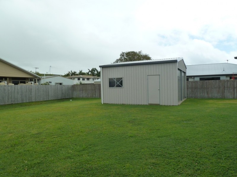 15 Kingslea Court, Ooralea QLD 4740