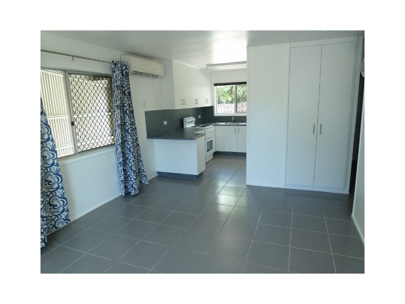 42 Keswick Avenue, Slade Point QLD 4740