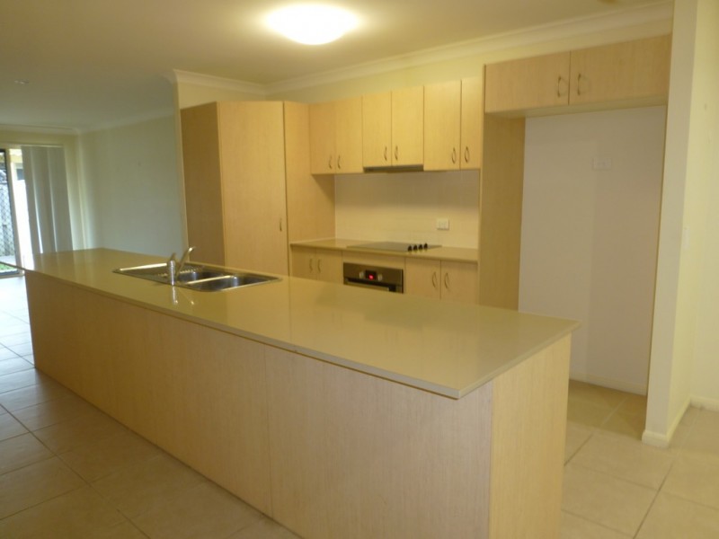 2/20 Duranbah Cct, Blacks Beach QLD 4740