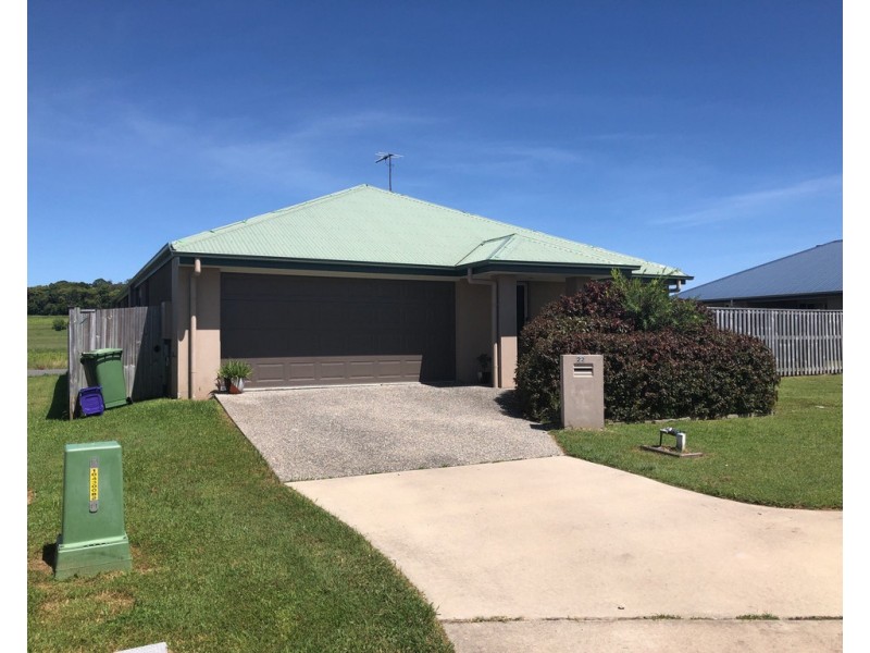 22 Burleigh Court, Blacks Beach QLD 4740