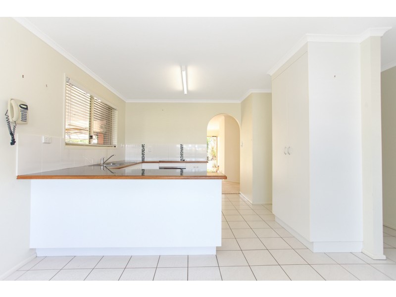 3 Davey Street, Glenella QLD 4740