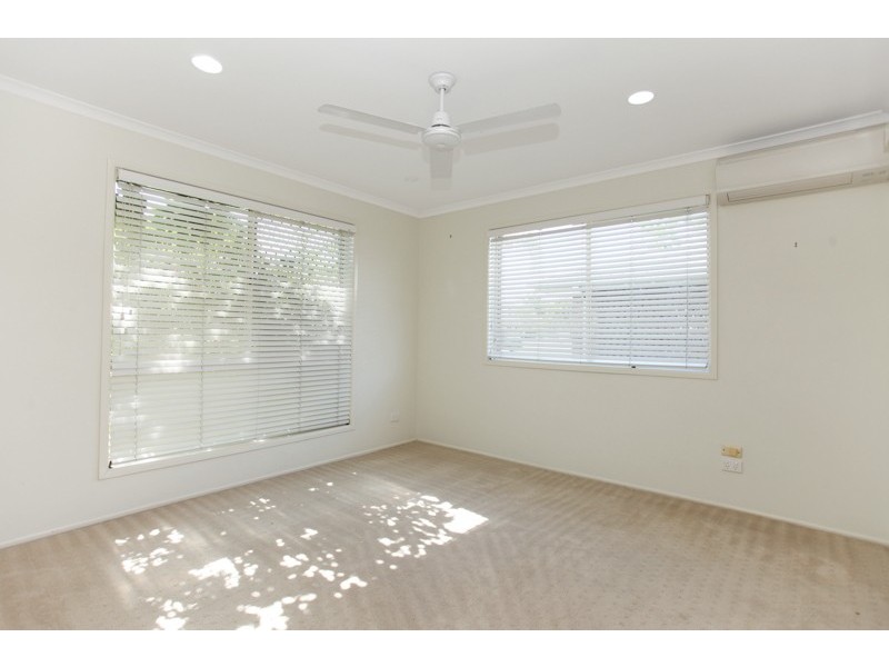 3 Davey Street, Glenella QLD 4740