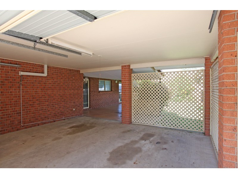 3 Davey Street, Glenella QLD 4740