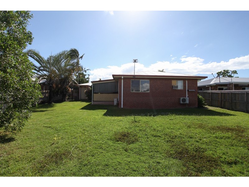 3 Davey Street, Glenella QLD 4740