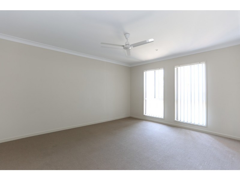 25 Halifax Place, Rural View QLD 4740
