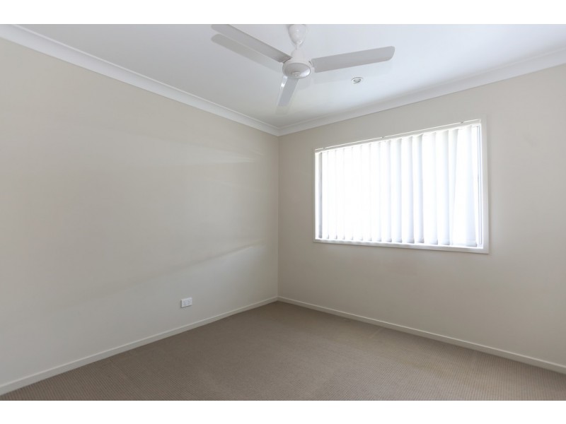 25 Halifax Place, Rural View QLD 4740