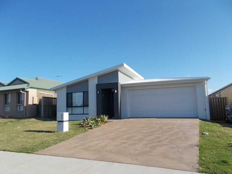 35 Trinity Parade, Blacks Beach QLD 4740