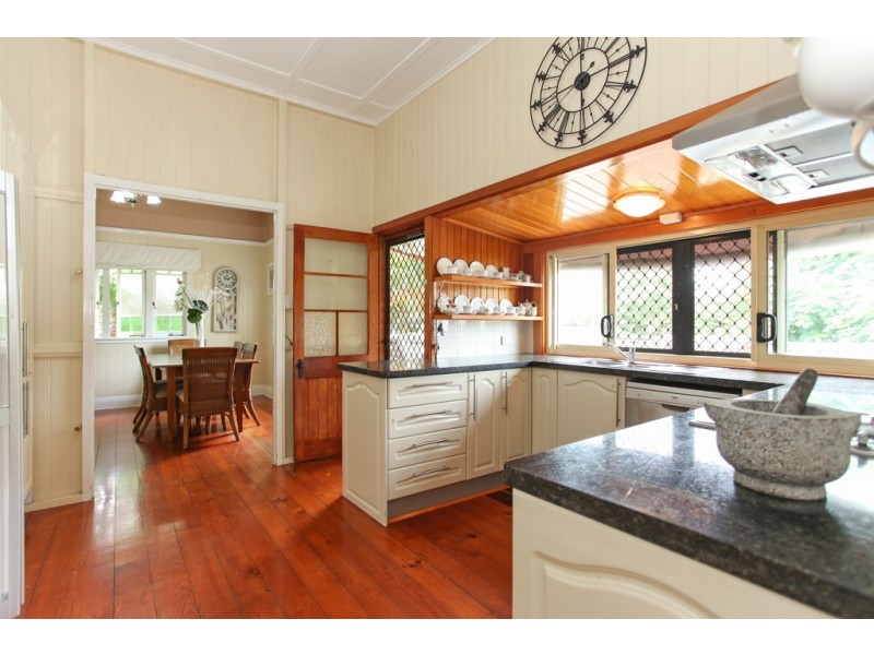 8 Lloyd Street, West Mackay QLD 4740