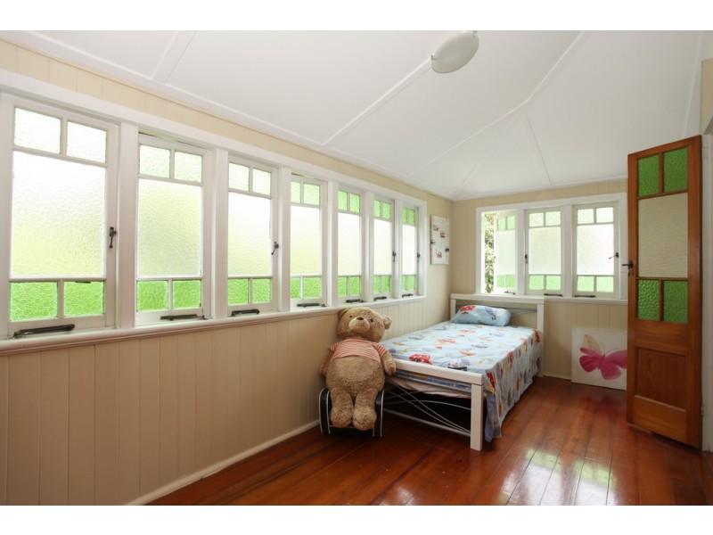 8 Lloyd Street, West Mackay QLD 4740