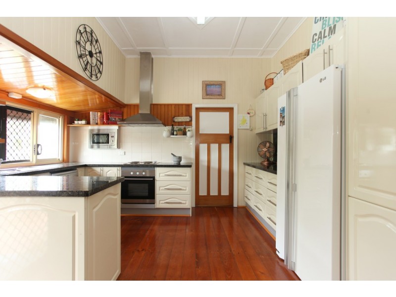 8 Lloyd Street, West Mackay QLD 4740