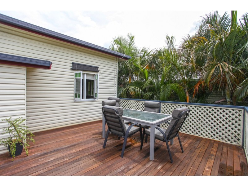 8 Lloyd Street, West Mackay QLD 4740