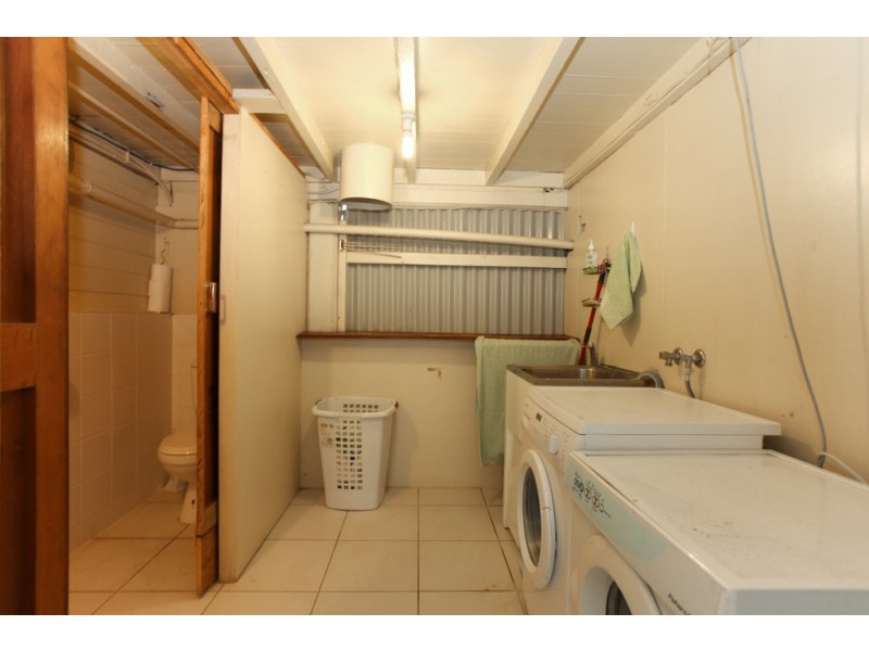 8 Lloyd Street, West Mackay QLD 4740