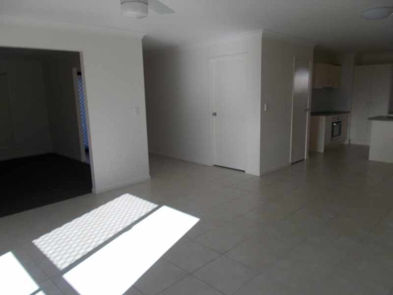 39 Trinity Parade, Blacks Beach QLD 4740