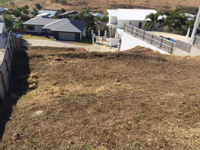 77 Cinnamon Drive, Glenella QLD 4740