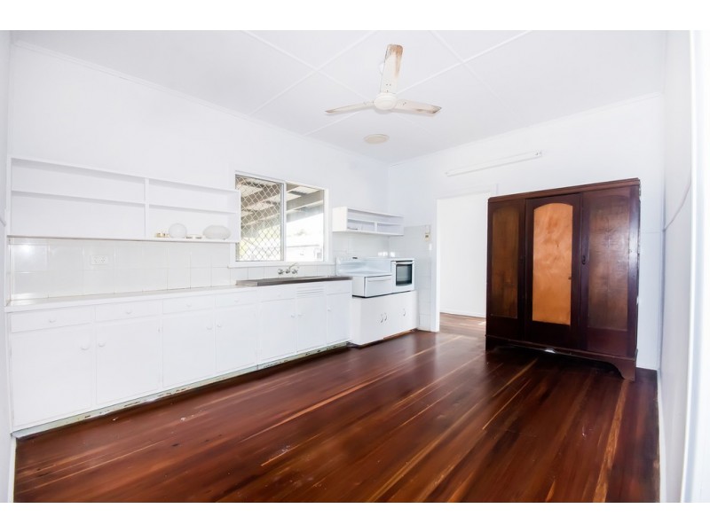 26 Perkins Street, North Mackay QLD 4740