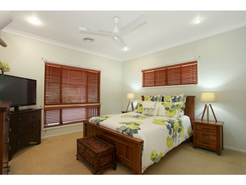 2 Stoney Creek Road, Eton QLD 4741