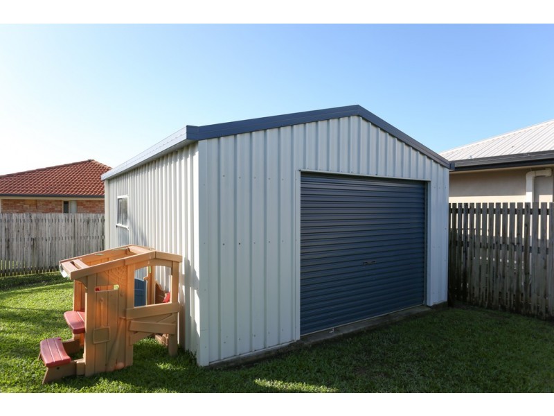 6 Helvellyn Street, Eimeo QLD 4740