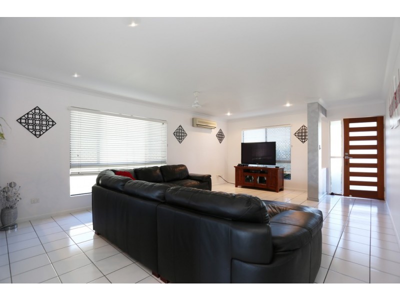 6 Helvellyn Street, Eimeo QLD 4740