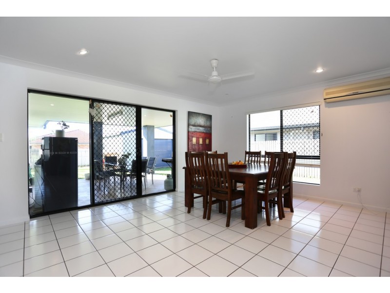 6 Helvellyn Street, Eimeo QLD 4740