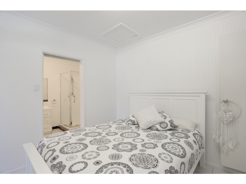 6 Helvellyn Street, Eimeo QLD 4740