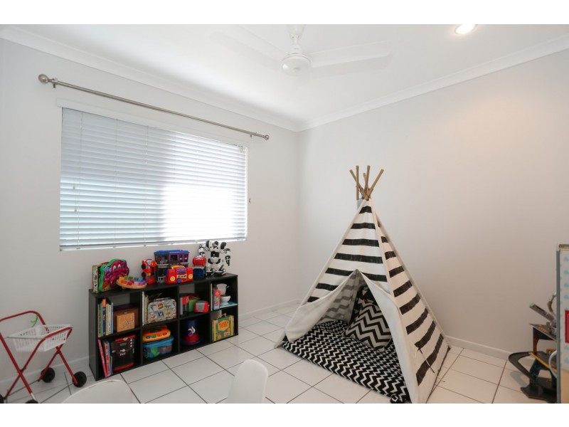 6 Helvellyn Street, Eimeo QLD 4740