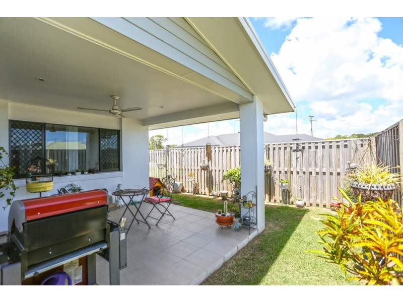 176 Whitehaven Drive, Blacks Beach QLD 4740