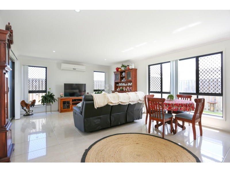 176 Whitehaven Drive, Blacks Beach QLD 4740