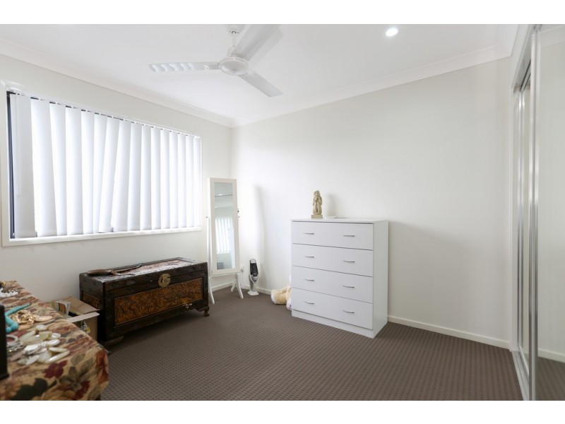 176 Whitehaven Drive, Blacks Beach QLD 4740