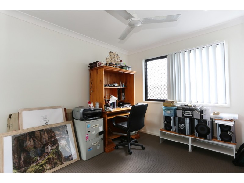 176 Whitehaven Drive, Blacks Beach QLD 4740