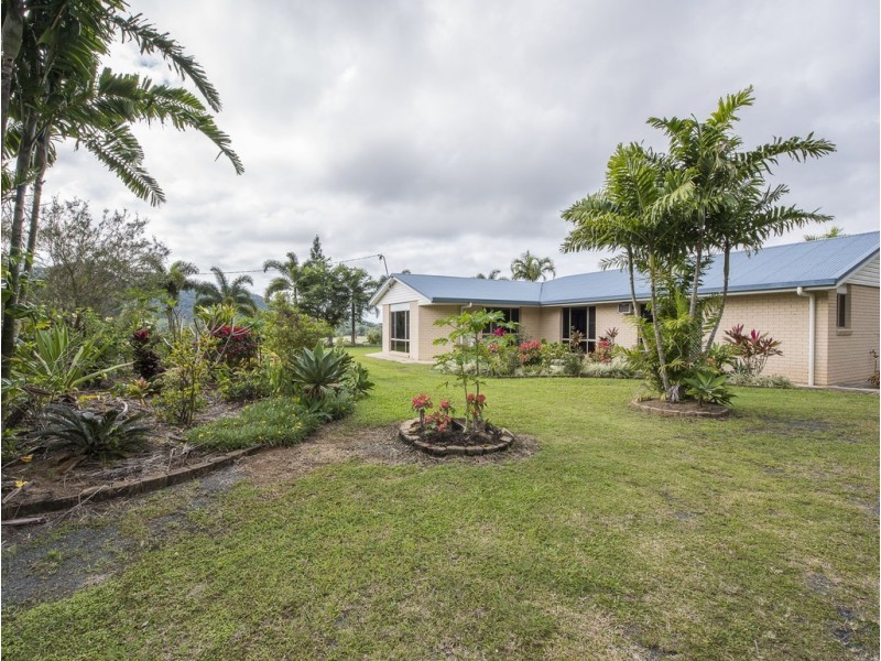 114-116 Cape Hillsborough Road, Ball Bay QLD 4741