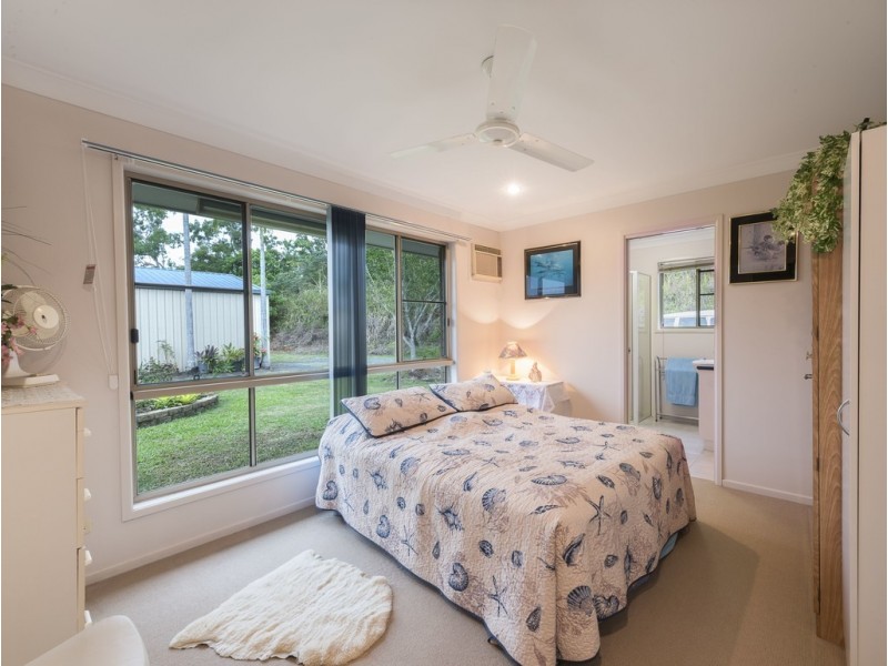 114-116 Cape Hillsborough Road, Ball Bay QLD 4741
