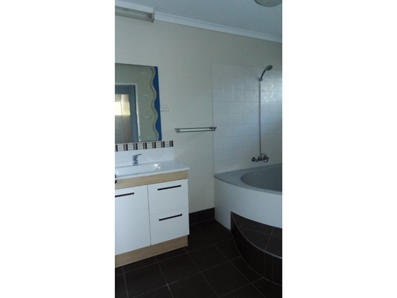 27 Old Shoal Point Road, Bucasia QLD 4750