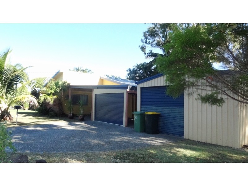 27 Old Shoal Point Road, Bucasia QLD 4750