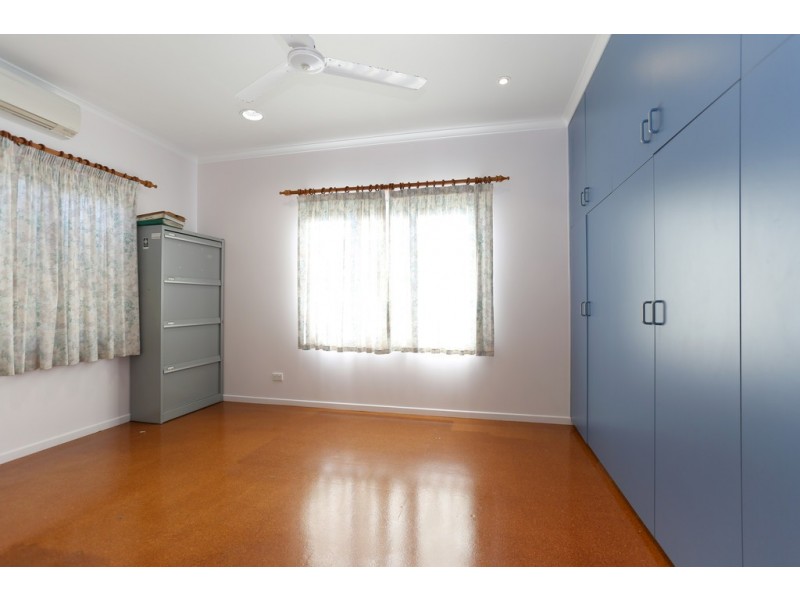 23 Mogford Street, West Mackay QLD 4740