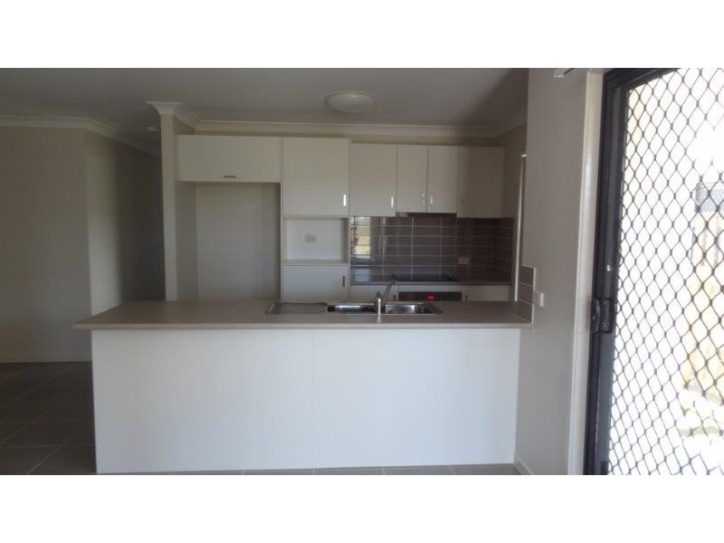 3 Henley Close, Blacks Beach QLD 4740