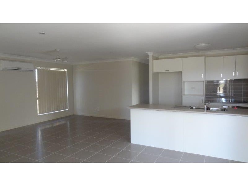 3 Henley Close, Blacks Beach QLD 4740