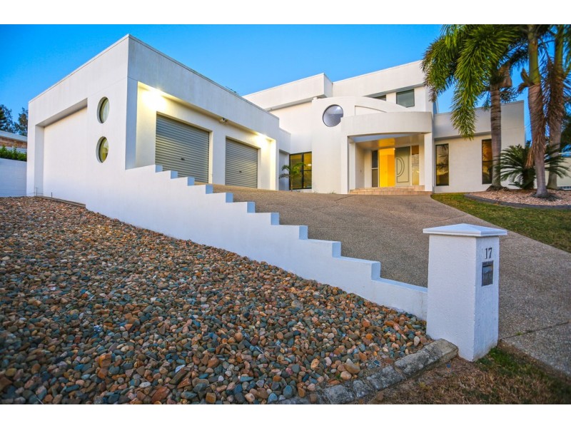 17 Sunrise Place, Blacks Beach QLD 4740