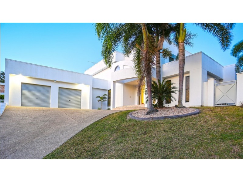 17 Sunrise Place, Blacks Beach QLD 4740
