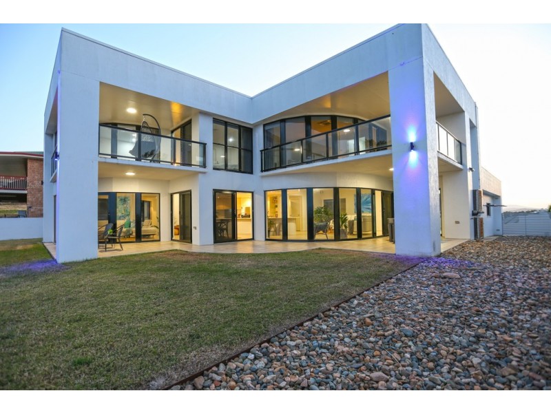 17 Sunrise Place, Blacks Beach QLD 4740