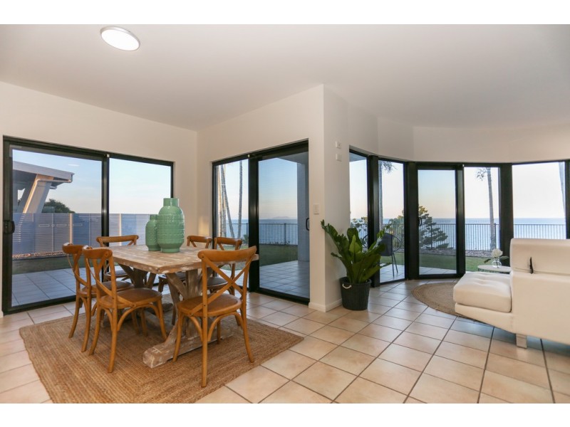 17 Sunrise Place, Blacks Beach QLD 4740