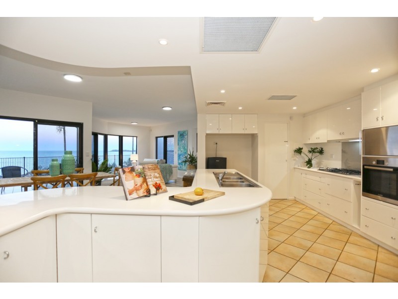 17 Sunrise Place, Blacks Beach QLD 4740