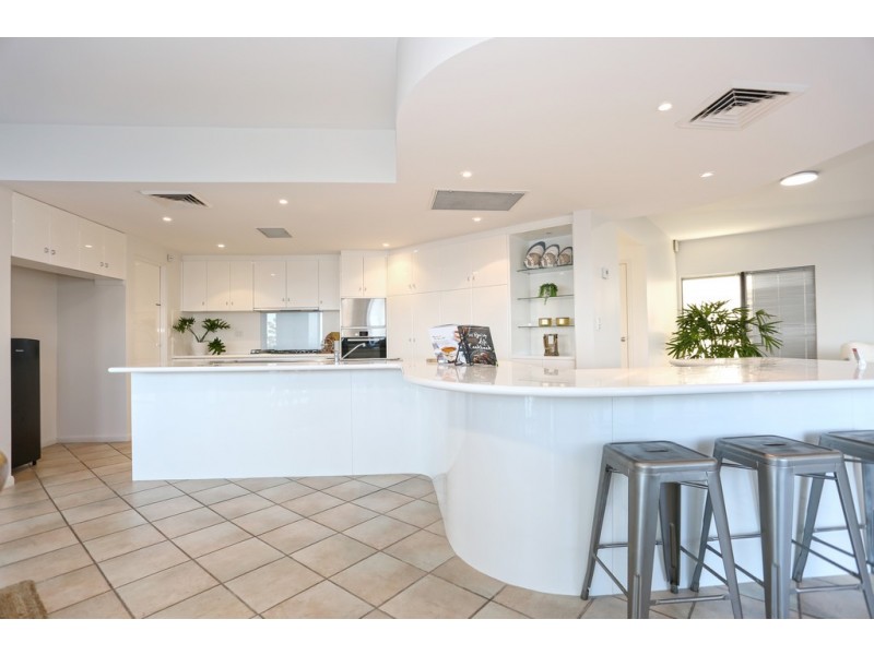 17 Sunrise Place, Blacks Beach QLD 4740