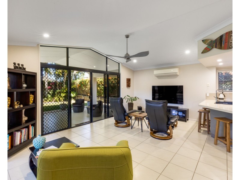19 Botha Street, Blacks Beach QLD 4740