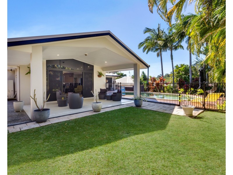 19 Botha Street, Blacks Beach QLD 4740