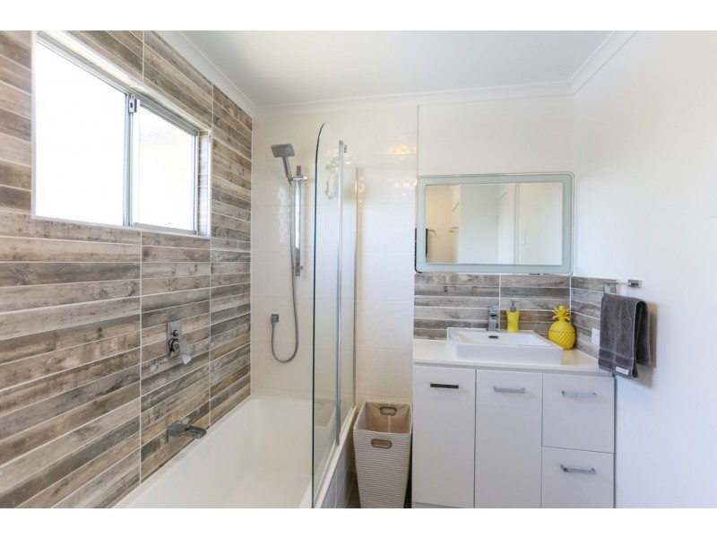 13 Manzelmann Street, Andergrove QLD 4740