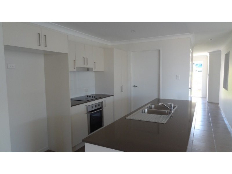 20 Hinze Circuit, Rural View QLD 4740