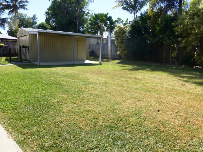 15 Leister Court, Bucasia QLD 4750