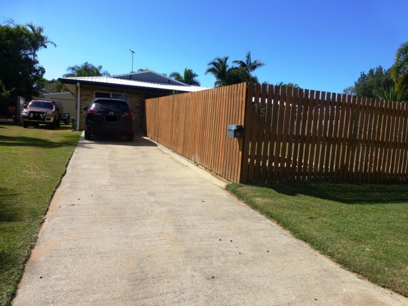 15 Leister Court, Bucasia QLD 4750